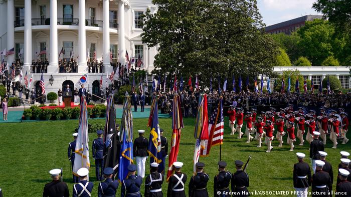 Die offizielle Begrüßungszeremonie vor dem Weißen Haus 