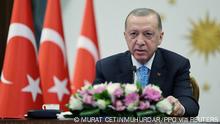 أردوغان مستمر في تعليق أنشطته الانتخابية لأسباب صحية