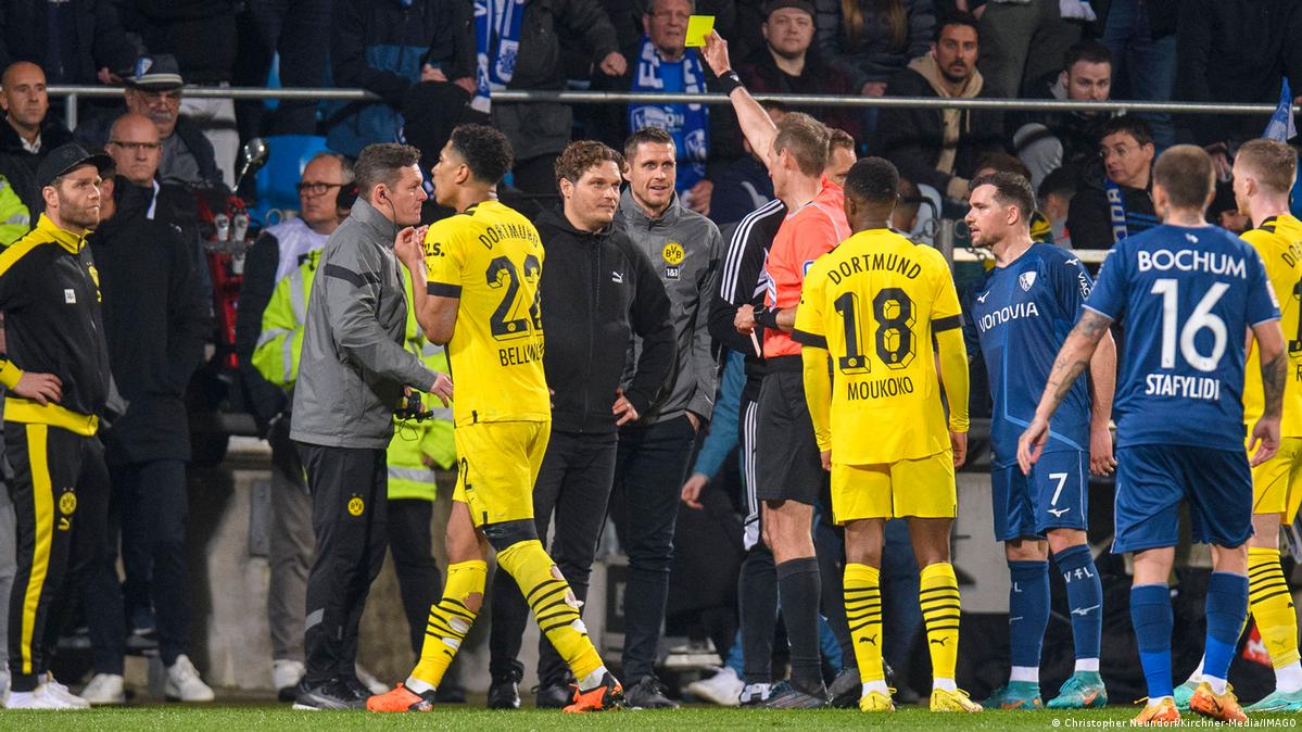 ijsje vertalen stuk Bundesliga: Borussia Dortmund penalty fury after Bochum draw – DW –  04/29/2023