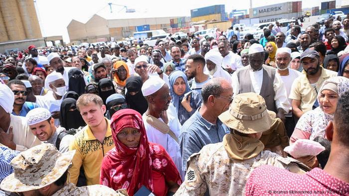 Sudan Warten auf Evakuierung in Port Sudan 