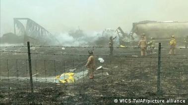 US: Multiple dead after dust storm causes highway pileup