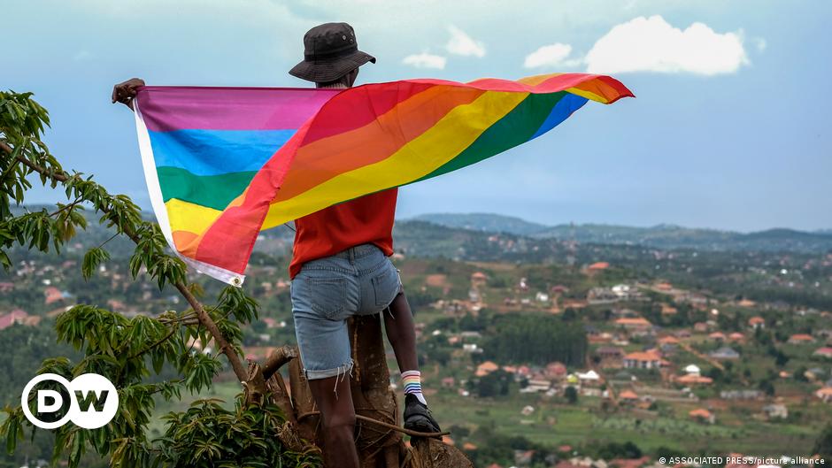 Ugandas Präsident unterschreibt strittiges Anti-LGBTQ-Gesetz