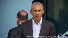 03.05.2023, Berlin: Der ehemalige US-Präsident Barack Obama (r) wird von Bundeskanzler Olaf Scholz (SPD) am Bundeskanzleramt verabschiedet. Obama hält sich im Rahmen einer Vortragsveranstaltung in der Hauptstadt auf und traf den Kanzler zum Mittagessen. Foto: Michael Kappeler/dpa +++ dpa-Bildfunk +++