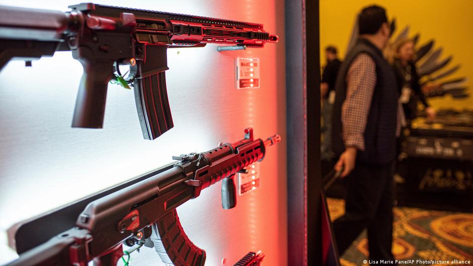 German ministry backs out of US gun show after media reports – DW – 05/06/2023 - Vimarsana News