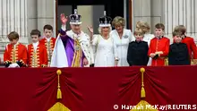 Britain's King Charles and Queen Camilla, Prince George, Annabel Elliot, sister of Queen Camilla, and Fiona Mary Petty-Fitzmaurice, Marchioness of Lansdowne stand on the Buckingham Palace balcony following their coronation ceremony in London, Britain May 6, 2023. REUTERS/Hannah McKay