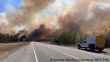 Canadá evacúa 25.000 personas por incendios forestales