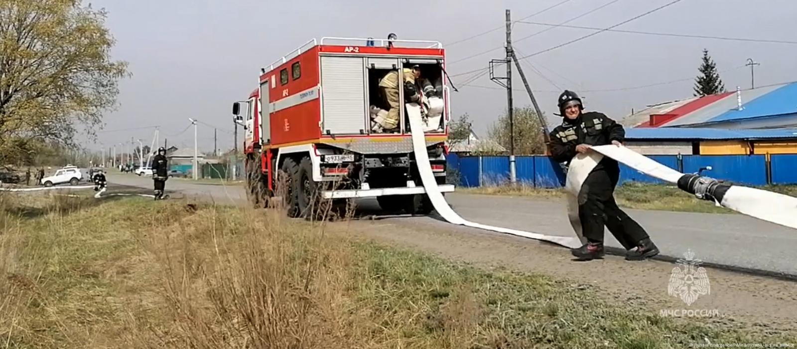 В Курганской области лесные пожары грозят населенным пунктам – DW –  08.05.2023