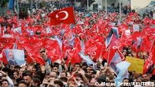 11.05.2023 *** Supporters of Kemal Kilicdaroglu, presidential candidate of Turkey's main opposition alliance, attend a rally ahead of the May 14 presidential and parliamentary elections, in Bursa, Turkey May 11, 2023. REUTERS/Murad Sezer