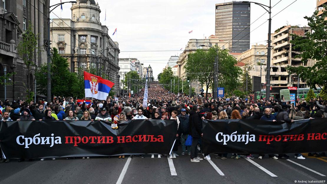 Serbien Belgrad | Massendemonstration gegen Gewalt