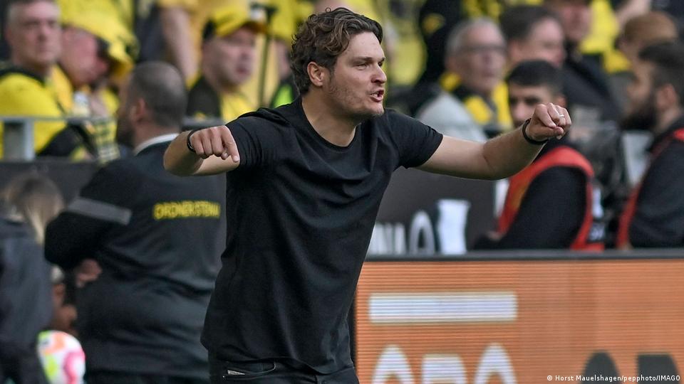 Bundesliga: Haller keeps Dortmund's title chase alive – DW – 05/13/2023