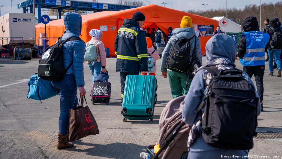 Украинские беженцы: кому не продлят временную защиту в ЕС?