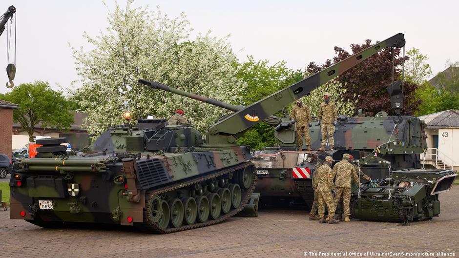 Alman hükümeti, Ukrayna ile silah sanayisi alanında iş birliğini derinleştirmeye yönelik, on maddeden oluşan bir plan hazırladı

Plan ortak SİHA üretimini de kapsıyor