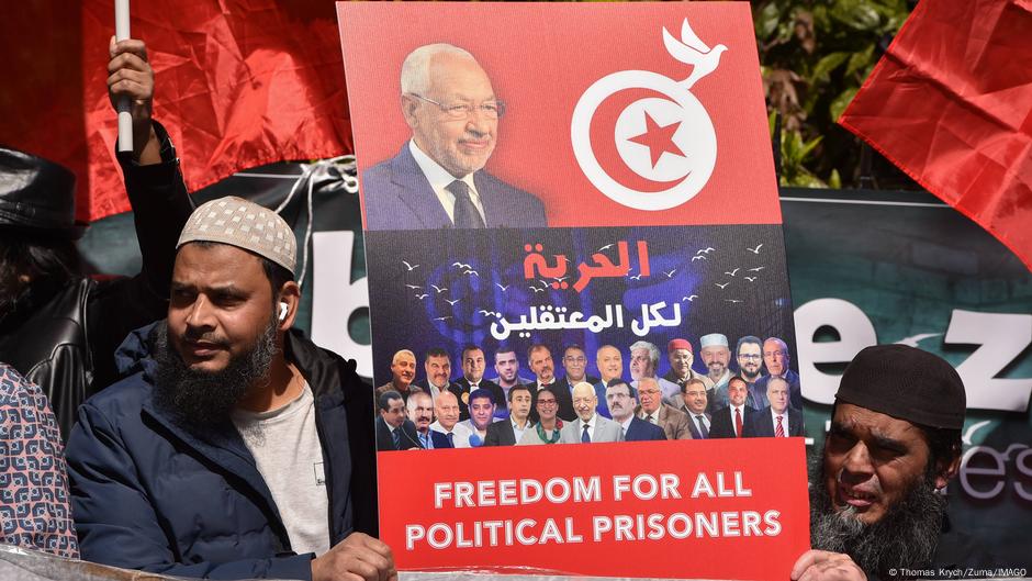 بتهمة "المساس بأمن الدولة".. أحكام مشددة بحق الغنوشي وصحافيين تونسيين
