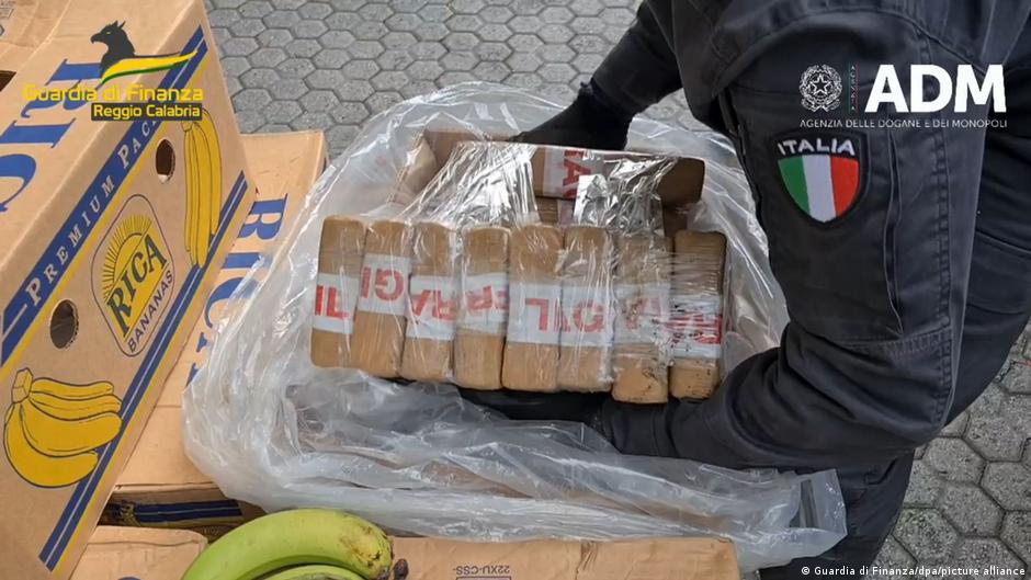 Italy police seize 2.7 tons of cocaine in banana shipment