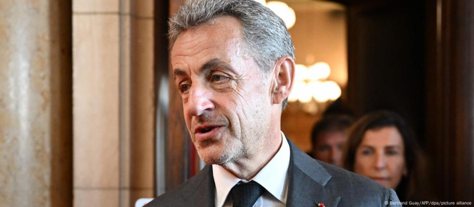 Sarkozy, 68 ans, a également perdu ses droits politiques pendant trois ans.