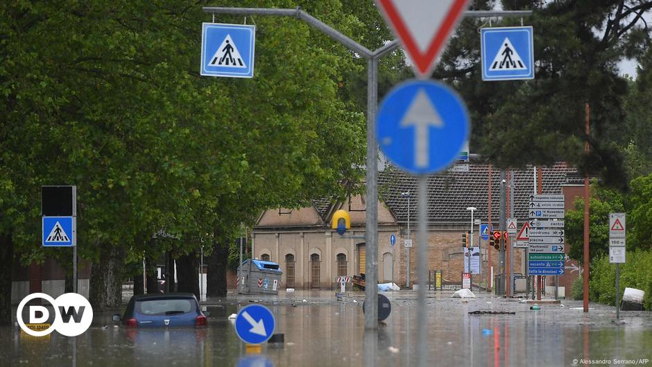 Villaggi colpiti da alluvioni in Italia evacuati – DW – 18/05/2023