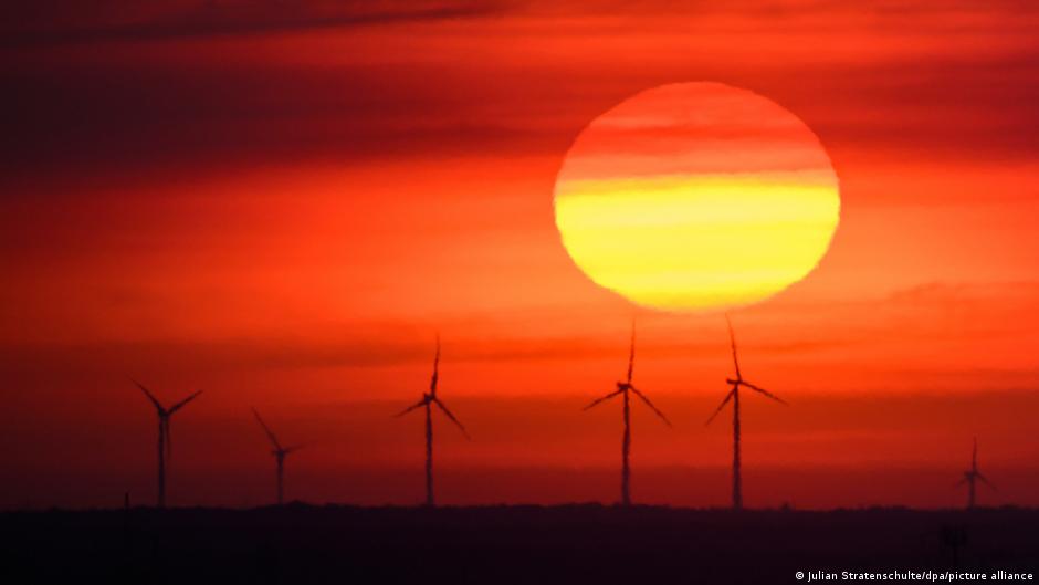 Uprkos napretku u borbi protiv klimatskih promena, stručnjaci kažu da svet mora brzo da smanji emisije