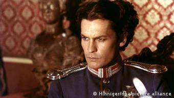 Filmstill aus Ludwig II. zeigt Helmut Berger in seiner Rolle.