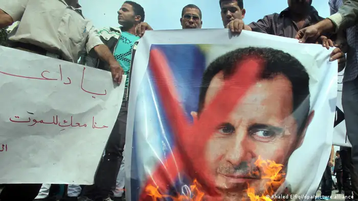 تظاهرة ضد بشار الأسد عام 2011