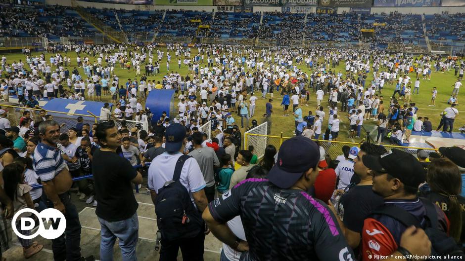 Mehrere Tote bei Massenpanik in Stadion in El Salvador