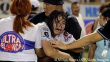 El Salvador: acusan penalmente a 5 por estampida en estadio