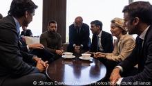 21/05/2023. Hiroshima, Japan. Prime Minister Rishi Sunak speaks Ukrainian President Volodymyr Zelenskyy alongside Justin Trudeau, Prime Minister of Canada, Emmanuel Macron, President of France, Ursula von der Leyen, President of the European Commission, and Charles Michel, President of the European Council as he attends the G7 Summit in Japan., Credit:Simon Dawson / Avalon