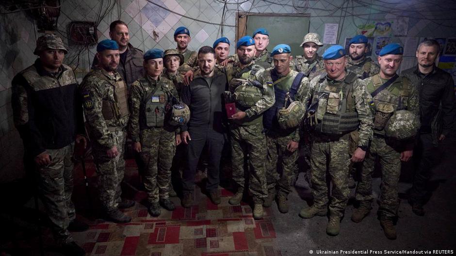 Ukraine updates: Zelenskyy vows to bolster marine corps – DW – 05/24/2023 - Vimarsana News