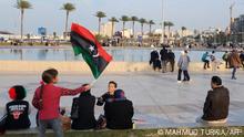 عائدات النفط ومراكز التسوق .. هل تنجح أخيرا في توحيد ليبيا؟