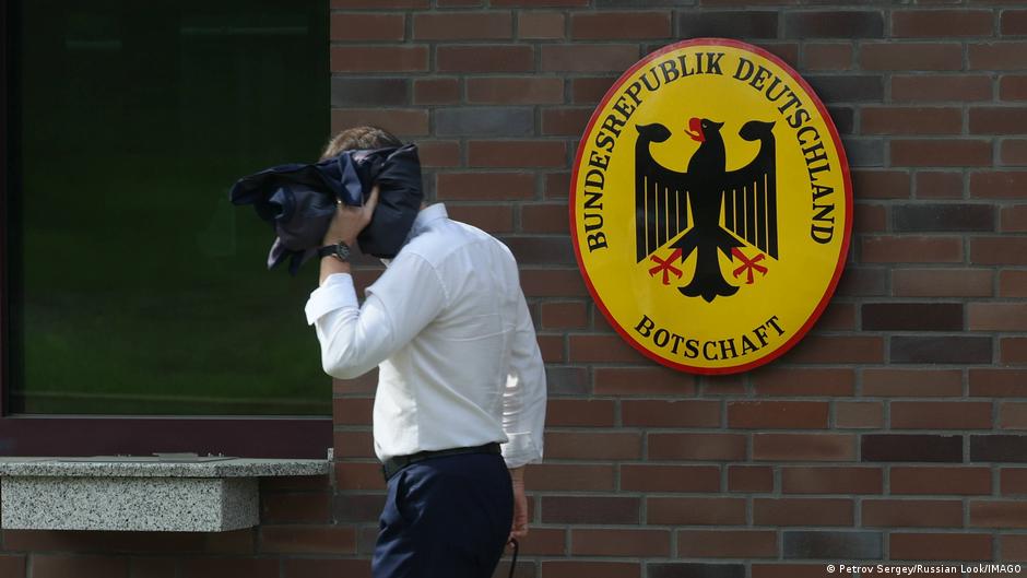 rusia-debon-diplomatin-gjerman