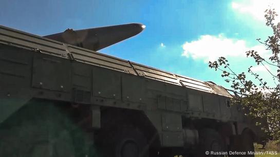 Belarus: Lukashenko Says Russian Tactical Nukes On Their Way – DW – 05 ...