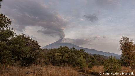 El volcán Popocatépetl en México.