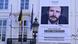 Banner mit dem Foto des belgischen Entwicklungshelfers Olivier Vandecasteele an einem Regierungsgebäude in Brüssel Banner mit dem Foto des belgischen Entwicklungshelfers Olivier Vandecasteele an einem Regierungsgebäude in Brüssel