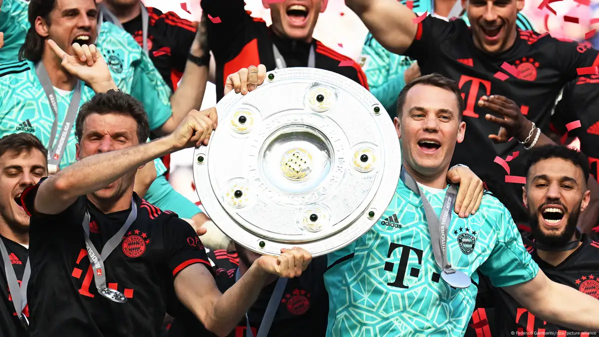 Futebol Épico - O Bayern Munique confirmou, este sábado, mais um título de  campeão alemão, alcançando o decacampeonato (10 títulos seguidos). É a  primeira vez, numa das 6 principais ligas da Europa