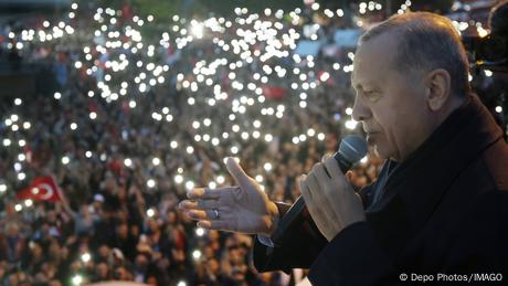 Türkei Wahlen Erdogan wieder gewählt