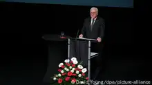 Bundespräsident Frank-Walter Steinmeier spricht bei der Gedenkfeier zum 30. Jahrestag des Solinger Brandanschlags, bei dem fünf Mitglieder der Familie Genc starben. Am 29. Mai 1993 starben fünf türkische Mädchen und Frauen, als Rechtsradikale das Wohnhaus der Familie Genç anzündeten. +++ dpa-Bildfunk +++