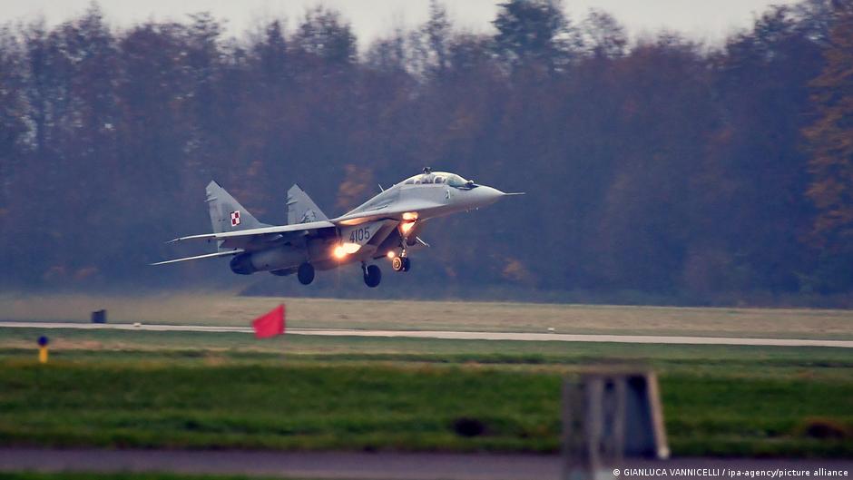 Туск: Готові передати МіГ-29 в обмін на українські дрони