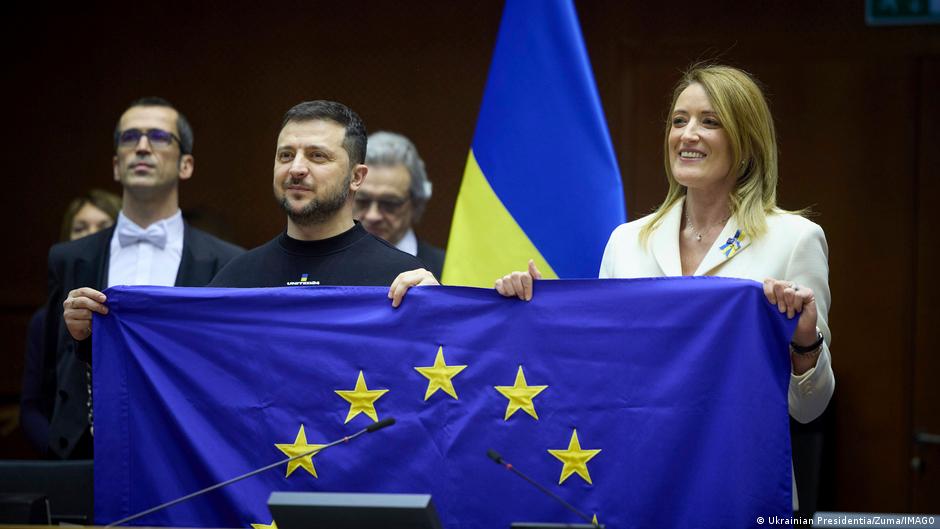 Predsednica Evropskog parlamenta Roberta Metsola i ukrajinski predsednik Volodimir Zelenski