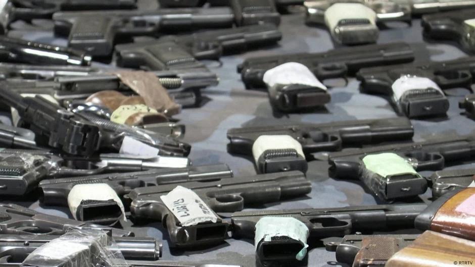 predato više od 100 000 komada oružja – DW – 2. 7. 2023.