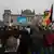Almanya'nın başkenti Berlin'de, Federal Meclis önünde koalisyon hükümetini protesto eden AfD destekçileri - (08.10.2022)