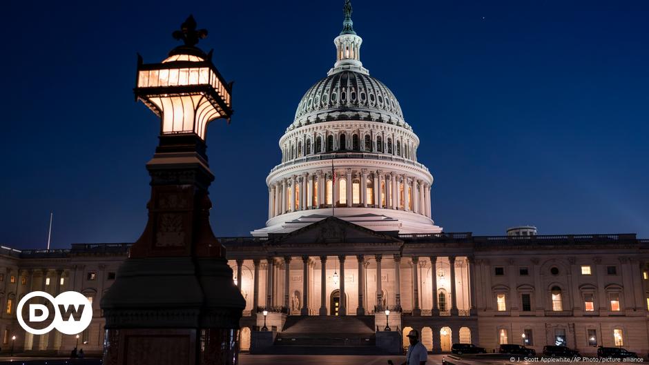 Senat AS memilih kompromi dalam sengketa utang – DW – 2 Juni 2023