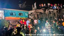 عشرات القتلى ومئات الجرحى في حادث تصادم قطارات في الهند