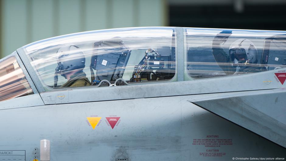 Germany to probe report of Chinese pilot training