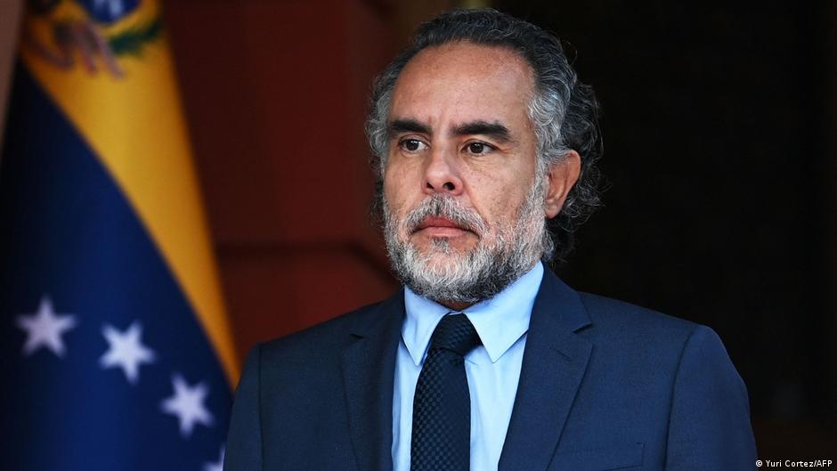 Comienzan a recolectar firmas para Constituyente en Colombia