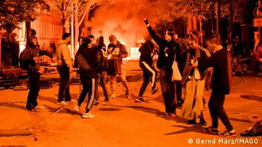 Germany: Police break up banned far-left protest in Leipzig – DW ...