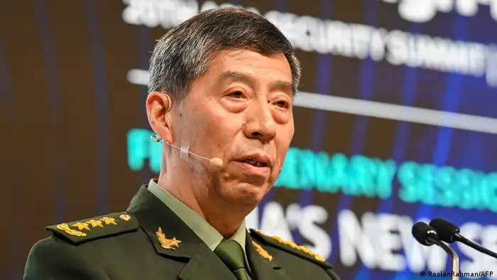中國防長李尚福6月於新加坡「香格里拉對話」上發言。