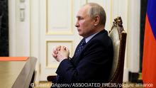 Russian TV and radio stations hacked with fake Putin message