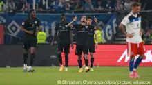 هامبورغ يفشل مجددا.. شتوتغارت يضمن بقاءه في دوري الأضواء