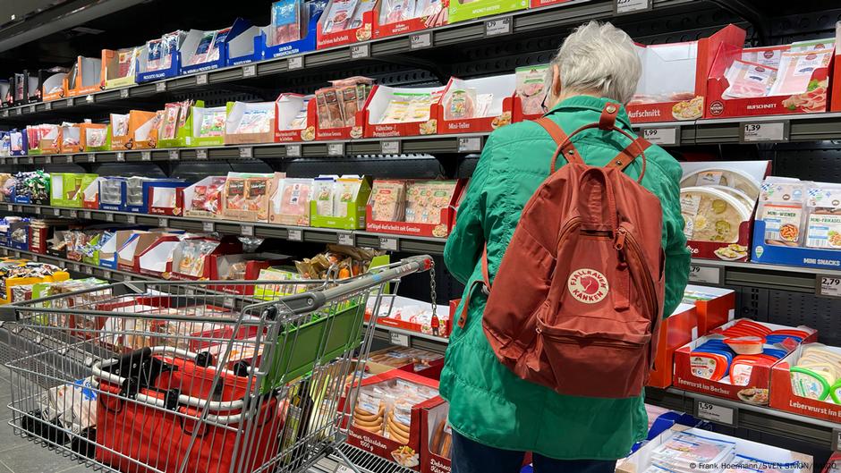 German inflation edges up to 2.3% in July