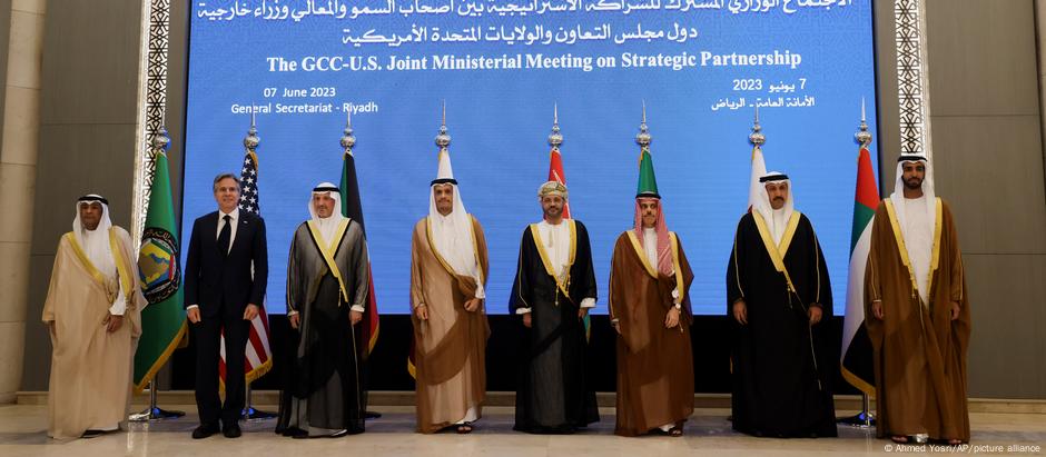 بلينكن خلال اجتماع وزاري في الرياض مع وزراء خارجية دول مجلس التعاون الخليجي.
