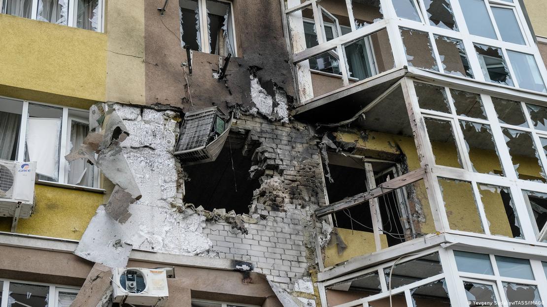 Šteta koju je jedan ukrajinski dron nanio jednoj stambenoj zgradi u ruskom Voronjecu